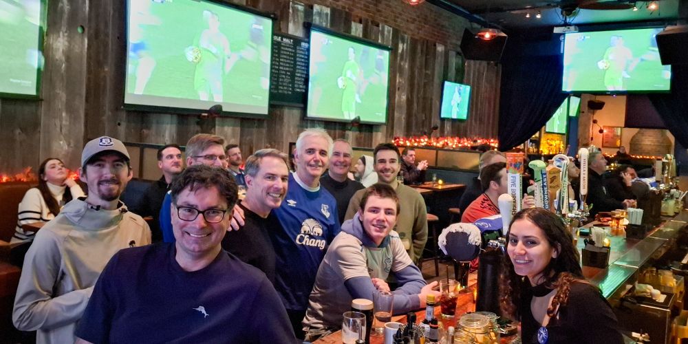 Load of Everton fans in a pub in New York during game against Brighton.