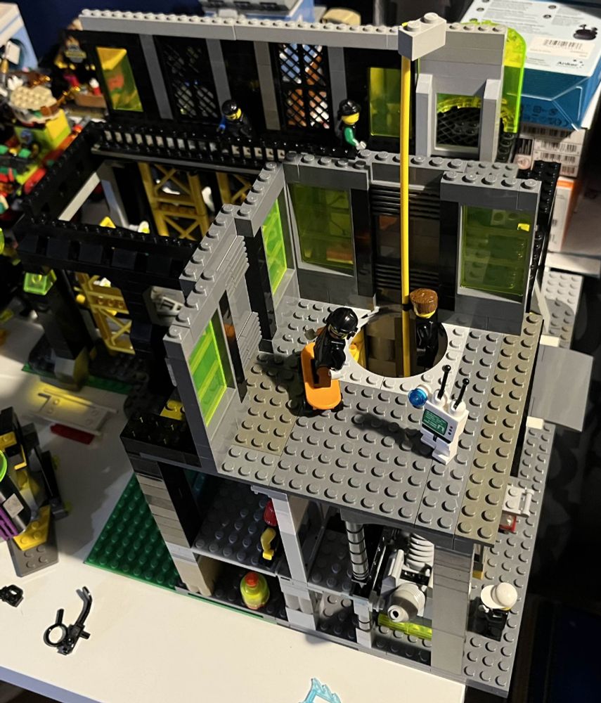 Once again, I wanted to design something I could take pictures with and I think this just about hits the right mark. The amount of details and depth feels right. I just need to construct it better. It'll require a lot so that's why it's on hiatus. Everything you see here was pushing what I had available to work with. It at least needs a helipad and it should be good.