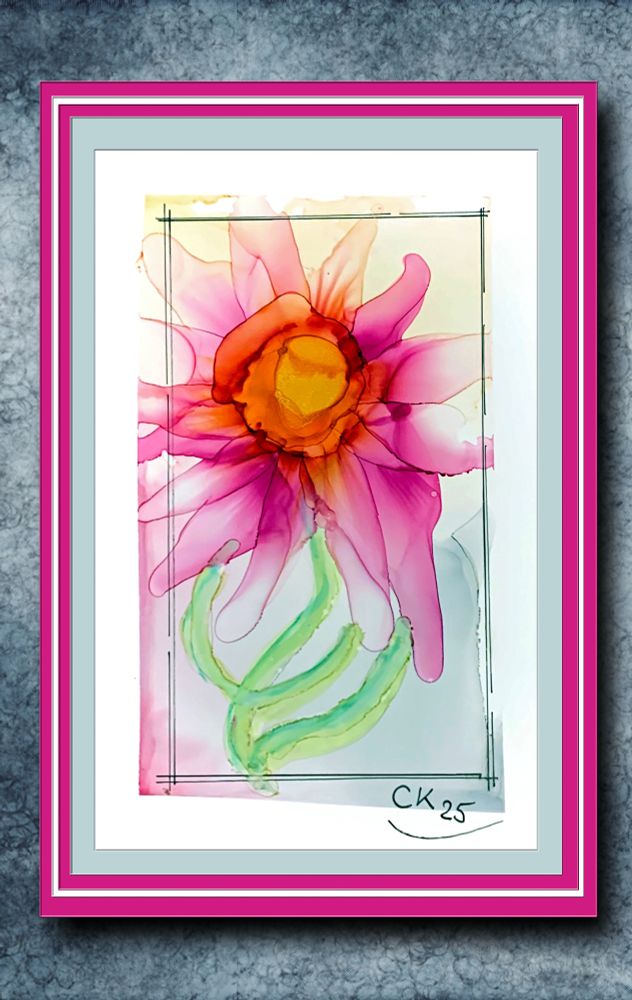 Abstraktes alcoholinks-Bild einer Blume, das eine leuchtend rosa und orangefarbene Blüte mit grünen Stängeln vor einem hellen Hintergrund zeigt