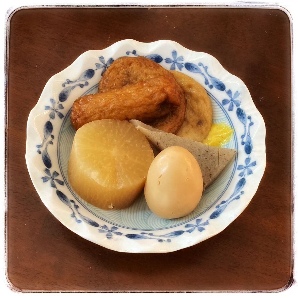 おでん
大根、卵、蒟蒻、白天、ささがぎごぼう天、ごぼう巻き