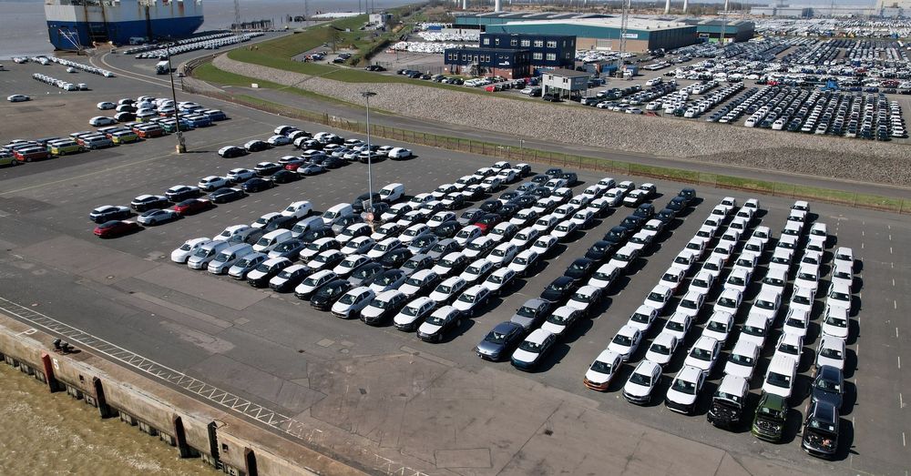 U.S. and Canada auto sales could decline by 1.8 million vehicles this year and be stagnant over the next decade if the global trade war escalates, a Detroit-area automotive advisory firm forecasts.