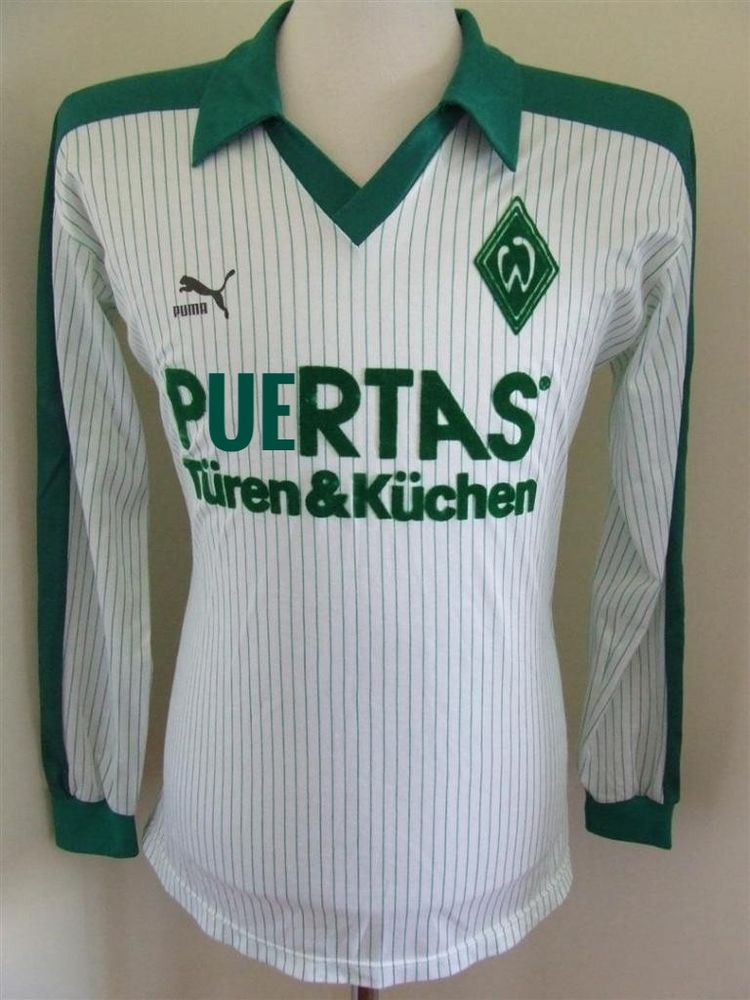 Werder Trikot mit Puertas-Werbung