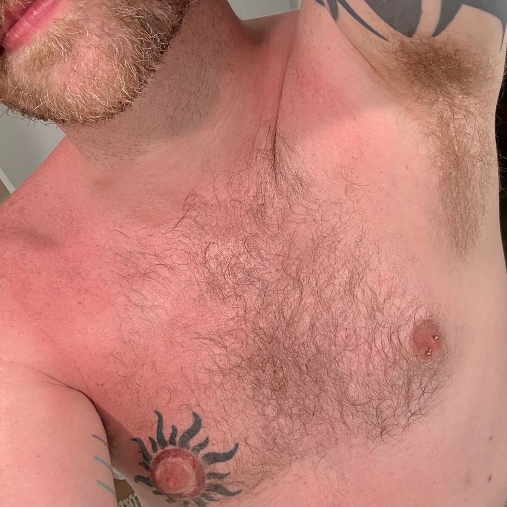 Sweaty hairy gay showing sweaty chest and armpit 