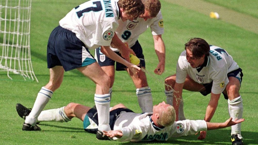 Gazza, McManaman, Sheringham and Redknapp celebrate Gazza's goal against Scotland by recreating the dentist's chair episode.