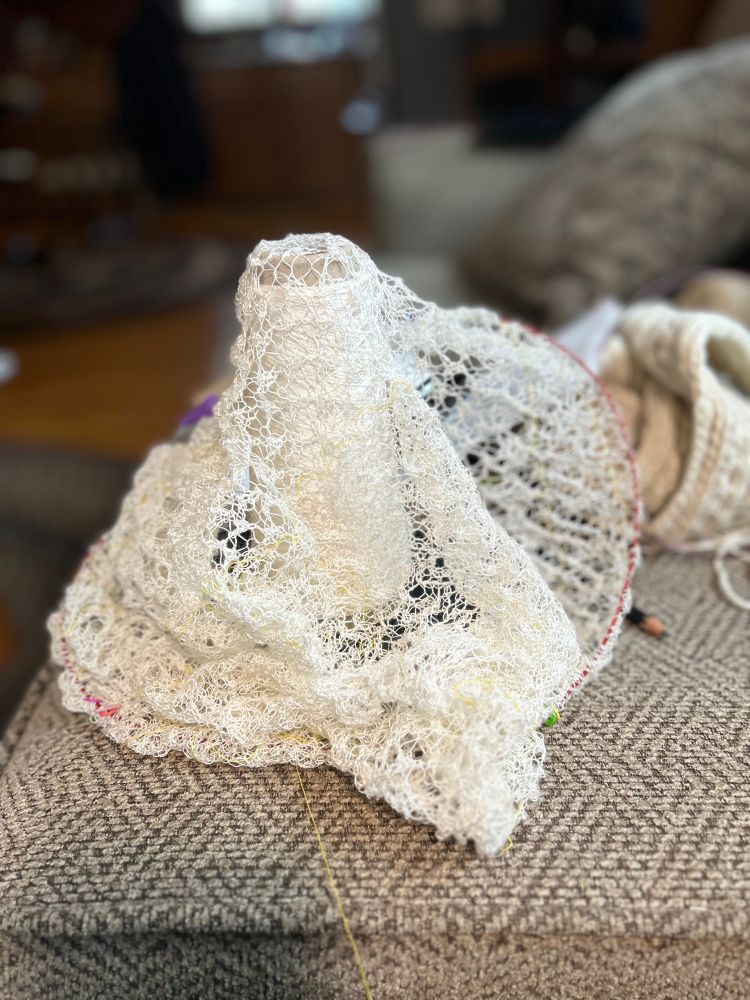 Lace knitting with 100% silk cobweb thread 