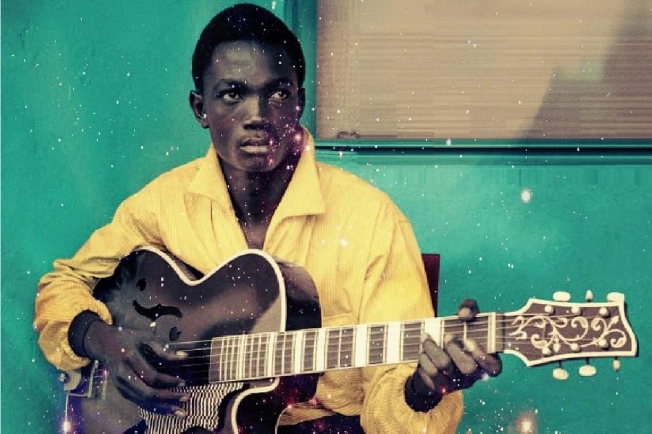 François Luambo Luanzo Makiadi, retratado en 1956 en Leopoldville, entonces capital del Congo Belga.