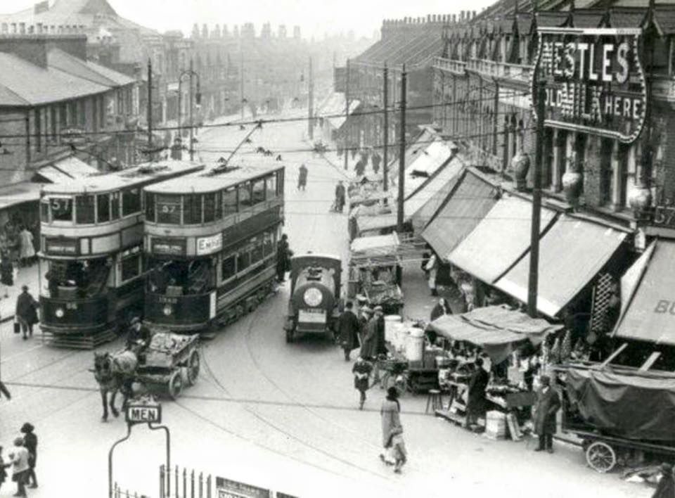 Hoe street at the Bakers Arms junction #Walthamstow in 1930