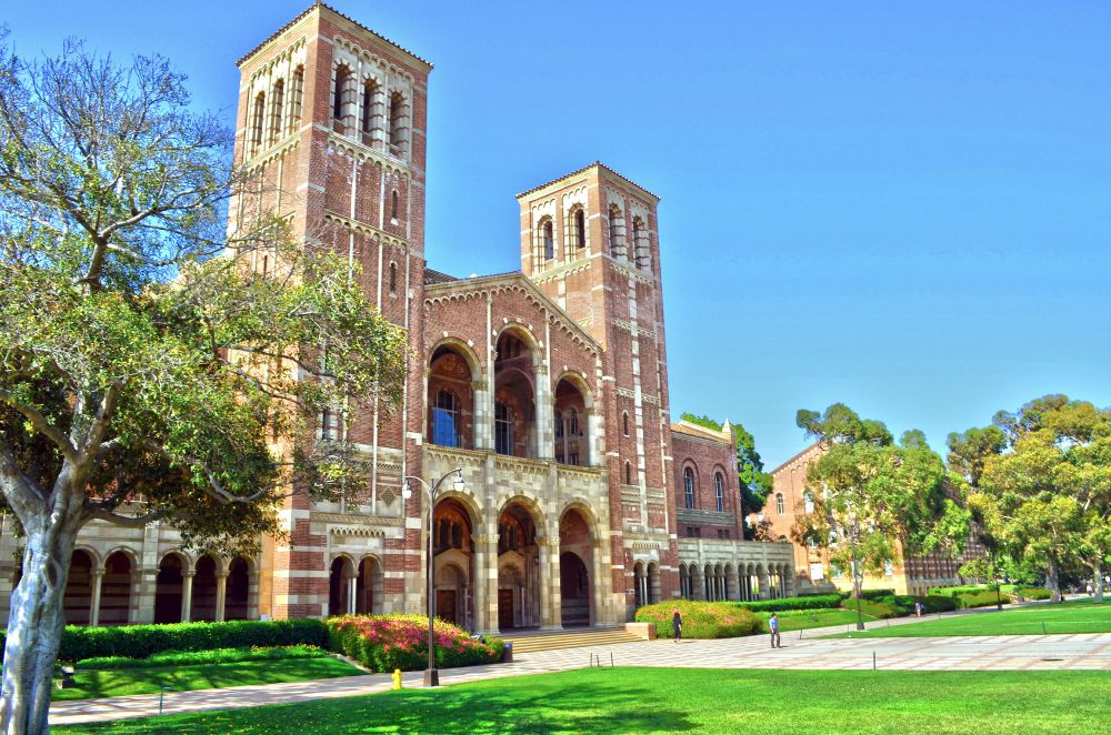 Royce Hall, UCLA.
Source: https://commons.wikimedia.org/wiki/File:Royce_Hall_Facade.JPG [Josh Lee, CC BY-SA 3.0]