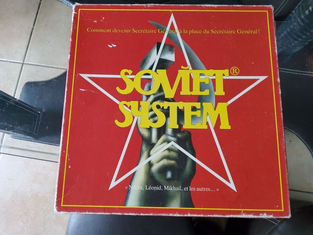 La boite du jeu des années 90, Soviet System, où il faut gagner en envoyant ses adversaires au goulag