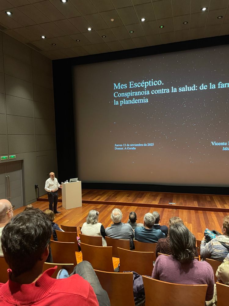 Vicente Baos na conferencia 