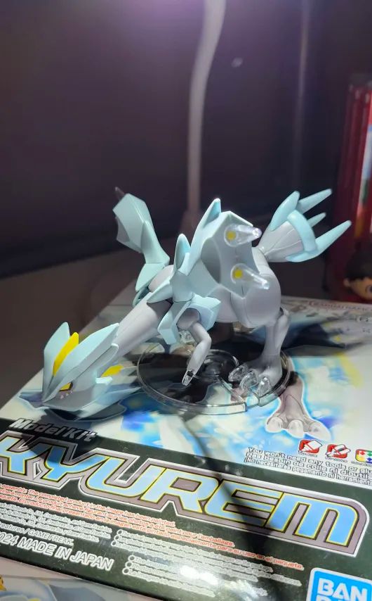 motivational kyurem model kit