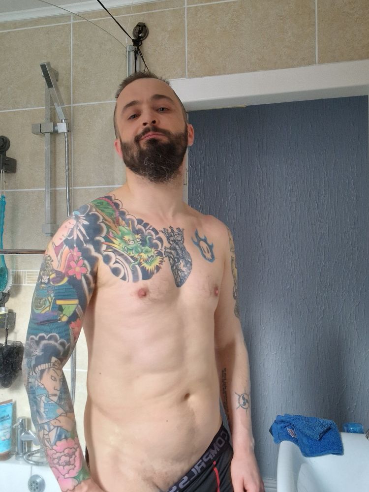 Punk queer pansexual bi bisexual gay lgbtq lgbtqia dilf tattoos older shritess 