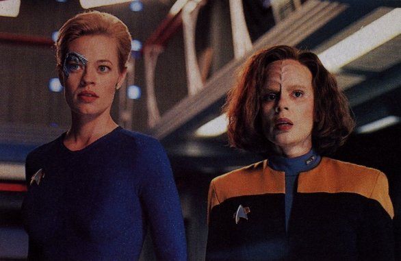 Seven of Nine and B’elanna Torres, pictured in Voyager’s main engineering.
