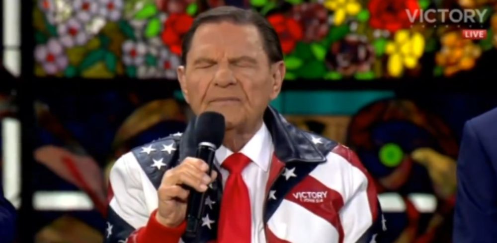 Scamvangelist Prays For God To "Break The Homosexual Lesbian Spirit Trying To Ruin Our Children And Nation" - Joe.My.God.