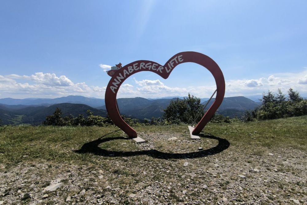 Von Annaberg zur Anna-Alm und auf den Hennesteck