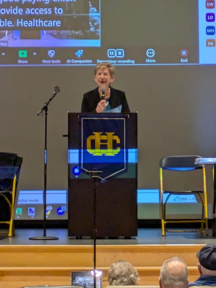 Veda Kanitz speaking at a DFL officer candidate forum
