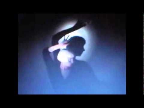 Molly Nilsson - Hello Loneliness