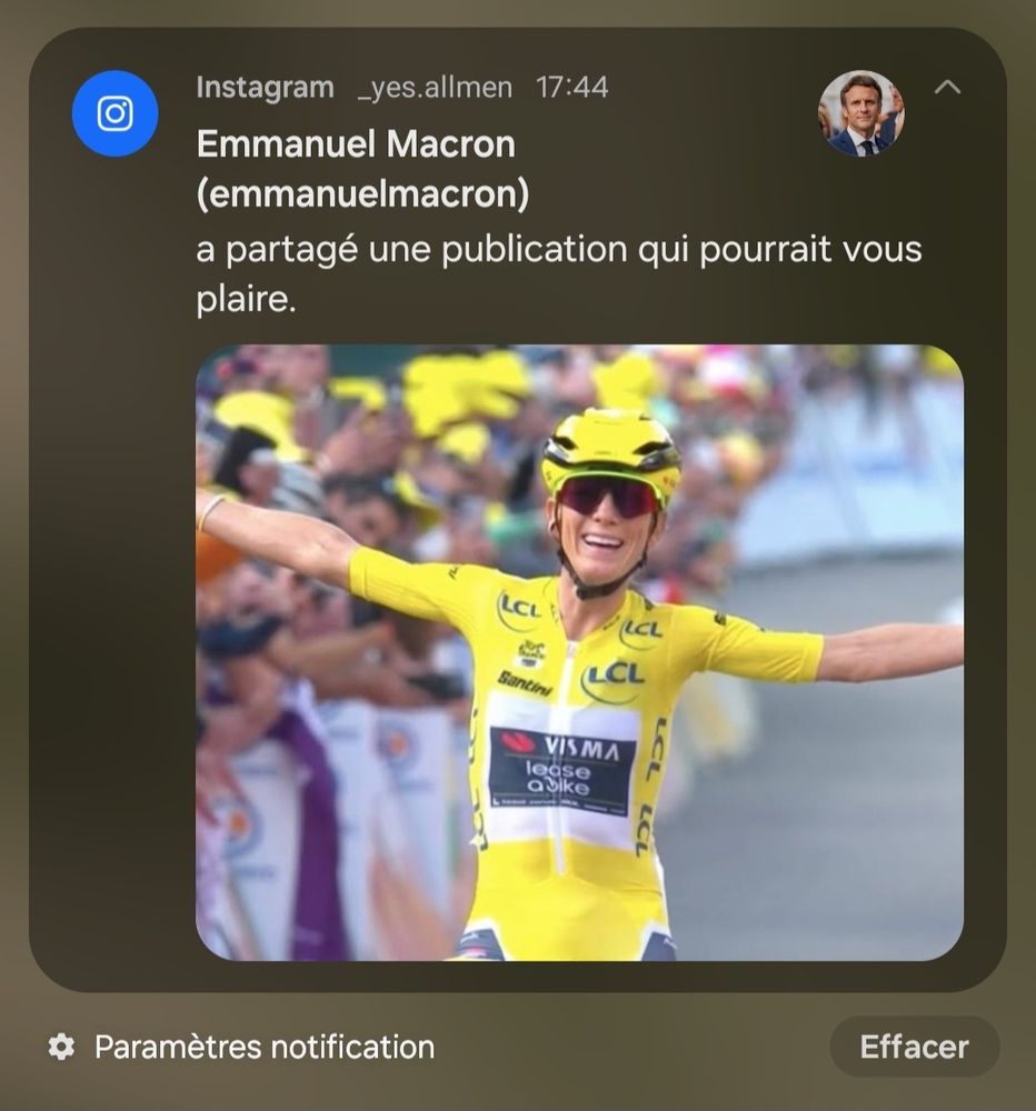 Capture d'écran d'une notification Instagram : Emmanuel Macron a partagé une publication qui pourrait vous plaire. Image d'un coureur du tour de France.