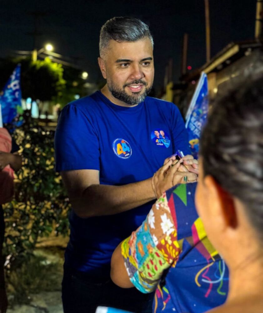 Campeão de votos retorna à Câmara com a segunda maior votação da história