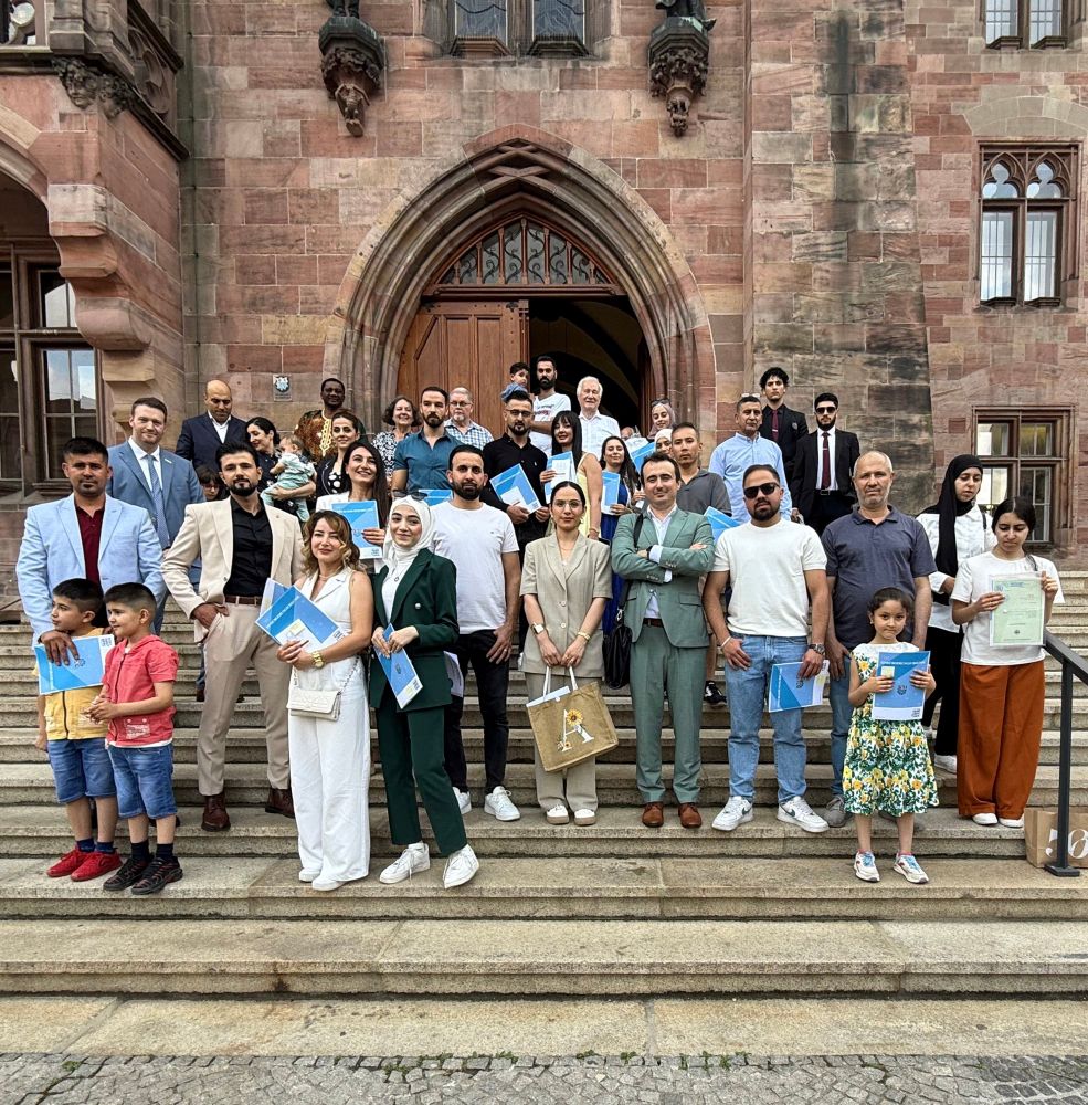 Gruppenfoto einiger der heute Eingebürgerten 