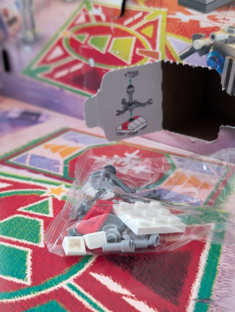 Star Wars Lego Advent Calendar.
Day 16. An unmade Lego in a bag. 