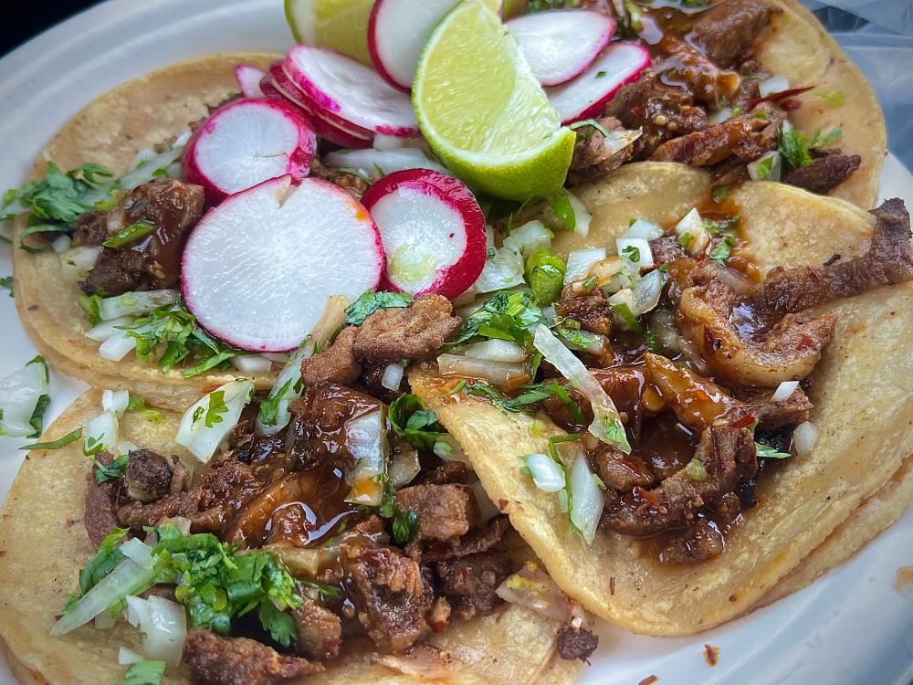 Four tacos de al pastor por favor. I like that they don’t skimp on the radish slices.