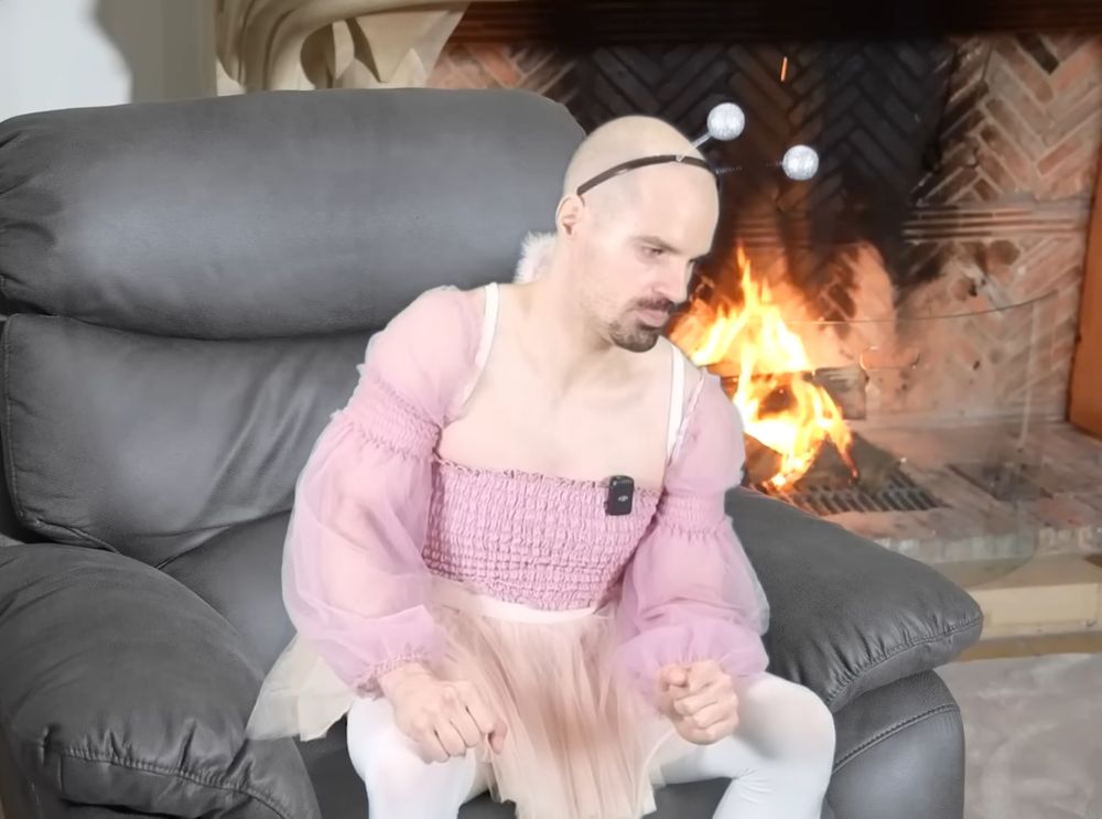 MiiMii als Fee verkleidet