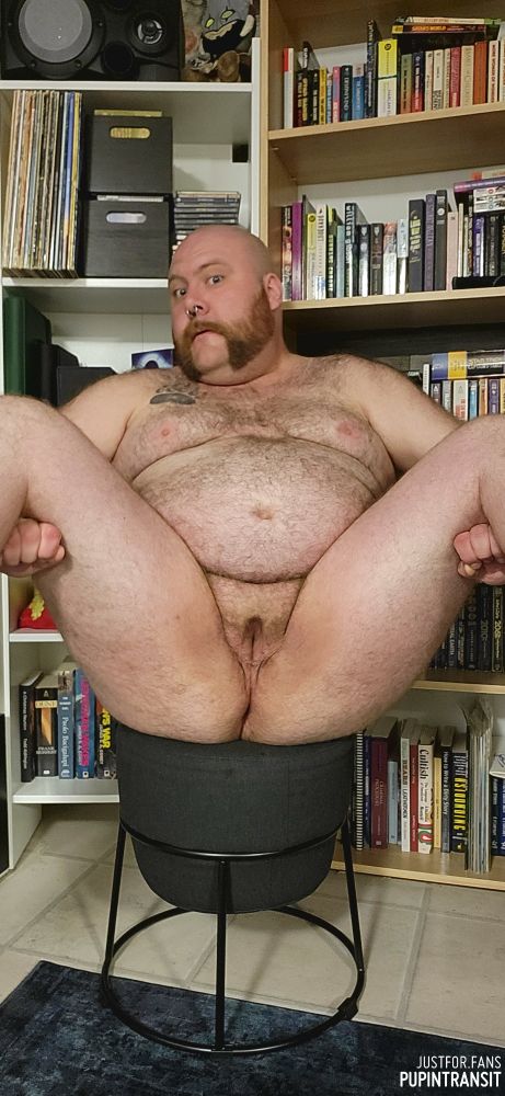 Fat hairy man legs up vagina exposed