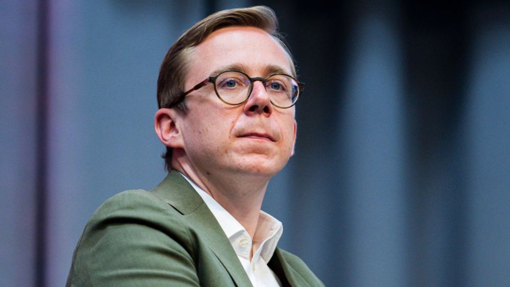 Ein Mitarbeiter des CDU-Politikers Philipp Amthor war Teil einer Burschenschaft, die dem rechtsextremen Milieu nahesteht. Nach öffentlicher Kritik zog er nun die Konsequenzen. Amthor betont die klare ...