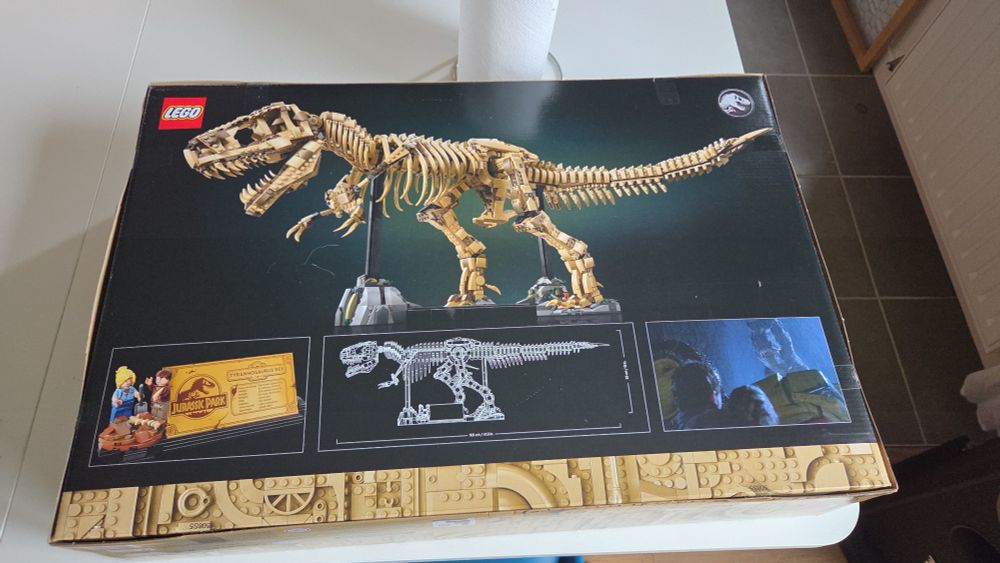 T Rex lego de 3000 pieces