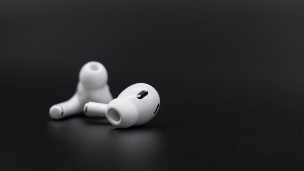 Apple gets FDA green light on AirPods Pro hearing aid mode