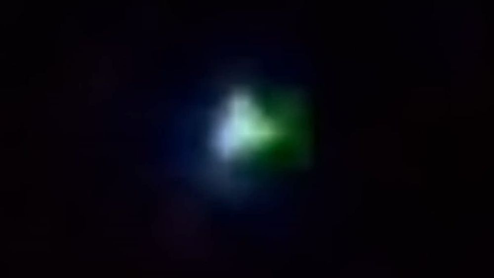 Utah resident shocked after capturing eerie footage of flashing UFO