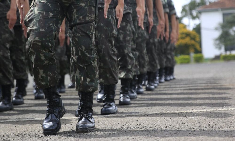 Projeto no Senado aumenta a punição a militar que atenta contra a democracia