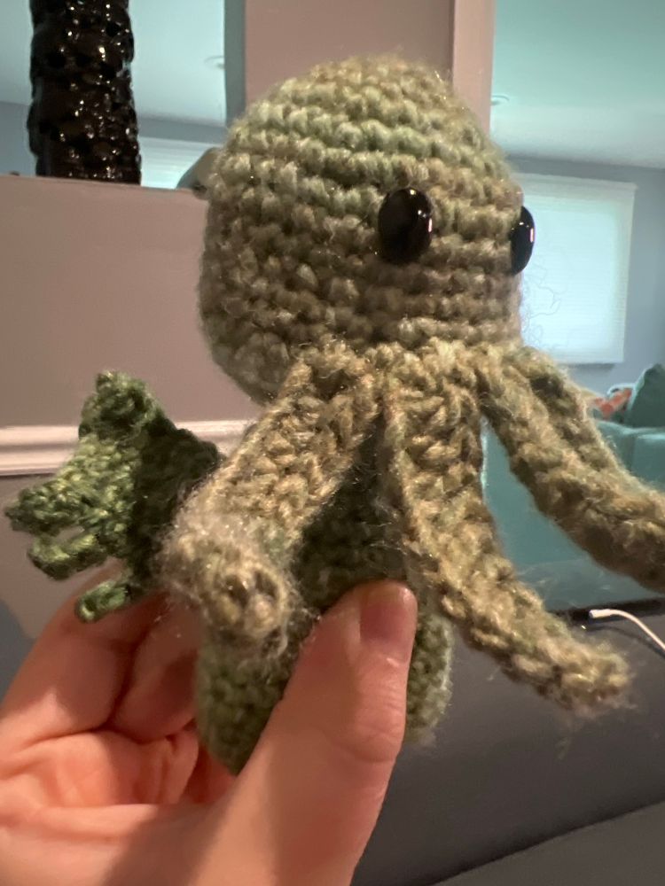 A work in progress of a Cthulhu amigurumi