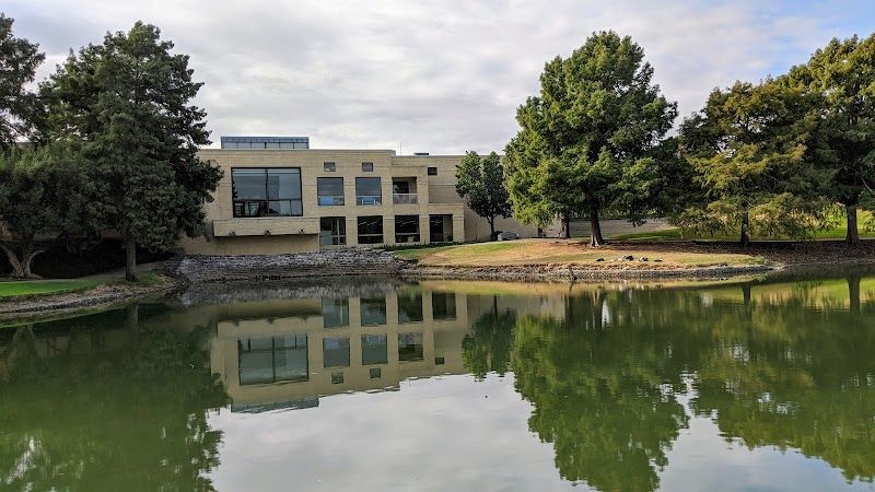 Farmers Branch Manske Library
