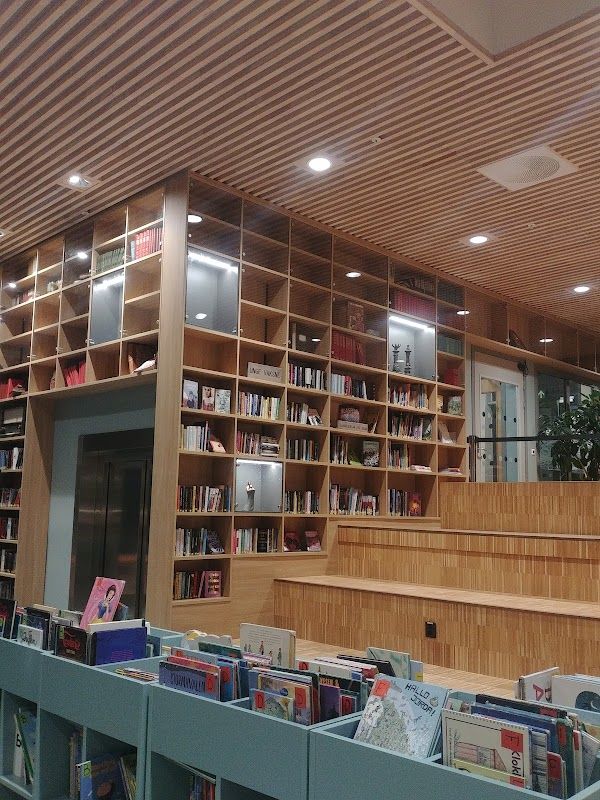 Biblioteket Vestnes