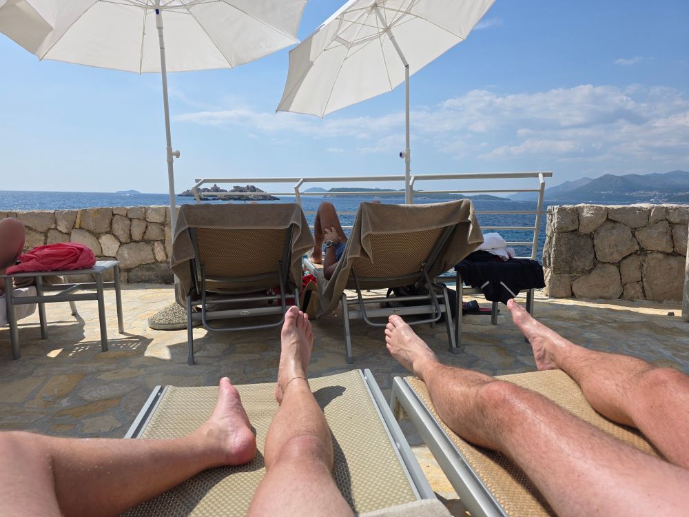 4 gay legs crisping in the sun