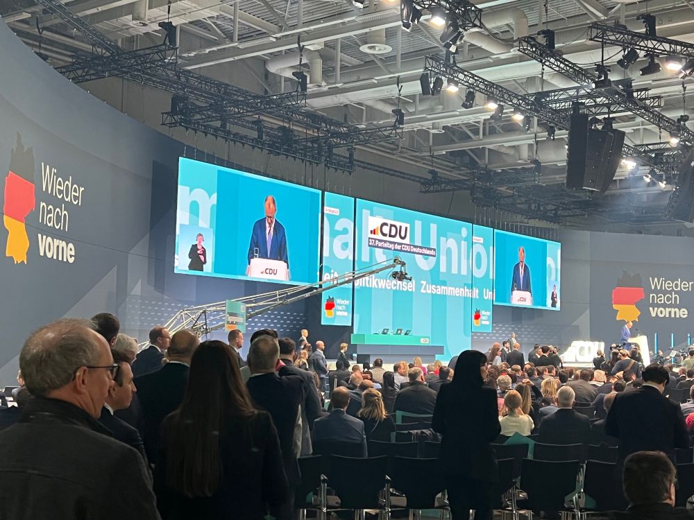 Foto von Friedrich Merz beim Vortrag auf dem CDU Parteitag