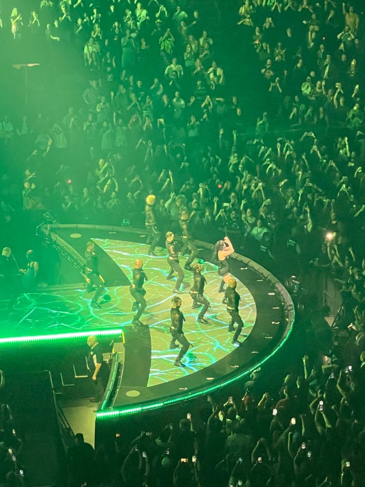 lady gaga and dancers