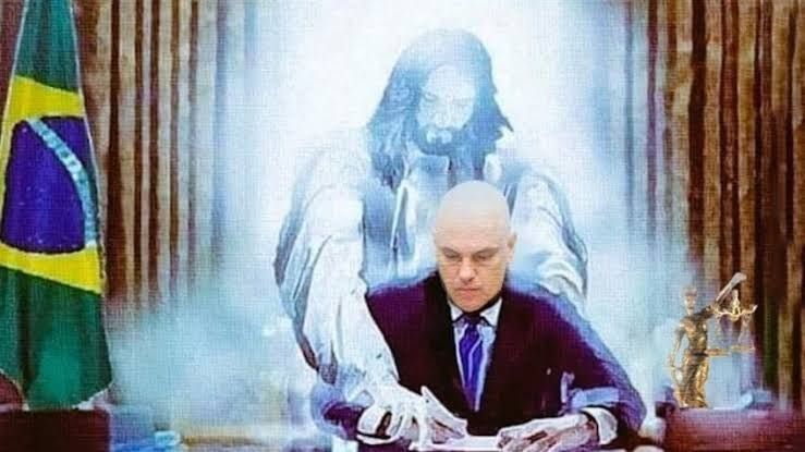 Meme do espírito de Jesus guiando a caneta de Alexandre de Moraes