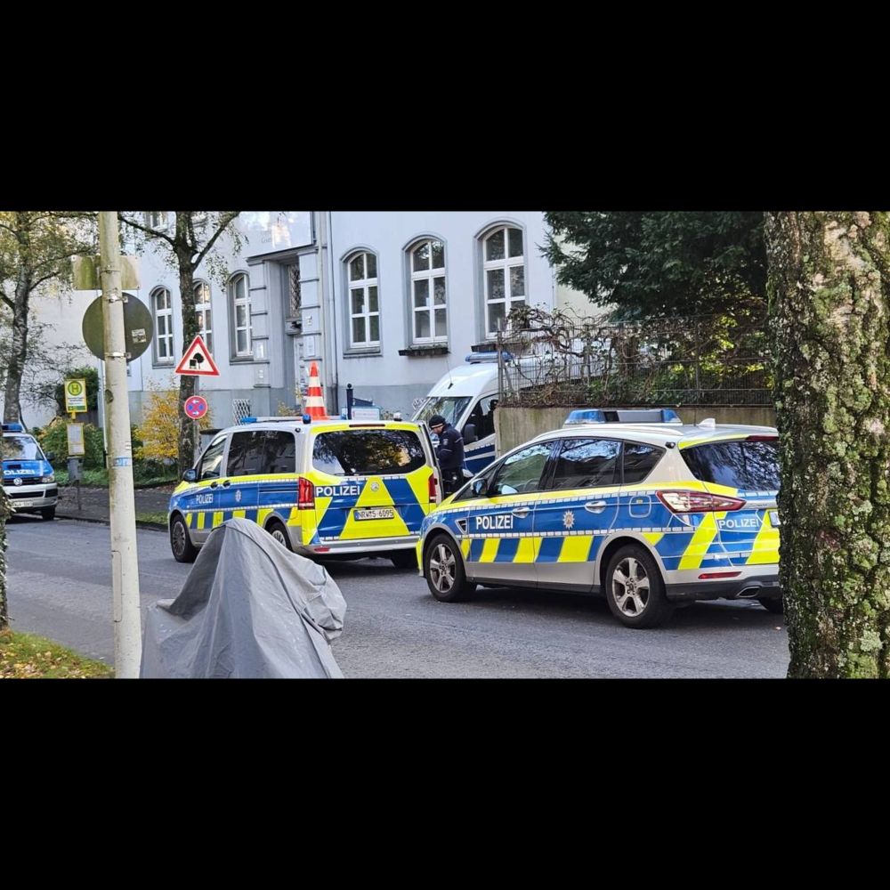 Unterrichtsausfall in Solingen: Entwarnung nach Bombendrohung an Gesamtschule