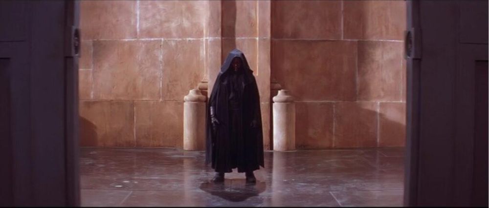 Darth Maul entering the Naboo hangar 