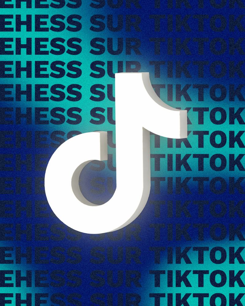 Visuel "EHESS SUR TIKTOK" avec le logo de TikTok