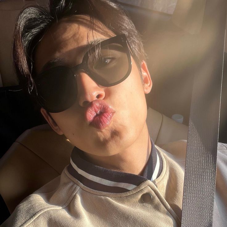 Mingyu Morning selca.