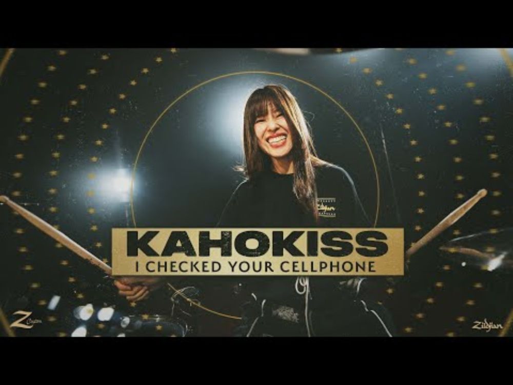 Kaho Kiss: I Checked Your Cellphone