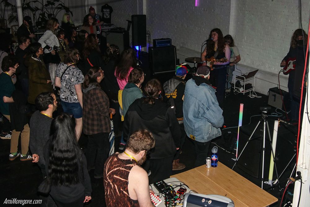 Concert photo of Saoirse Dream from a high angle