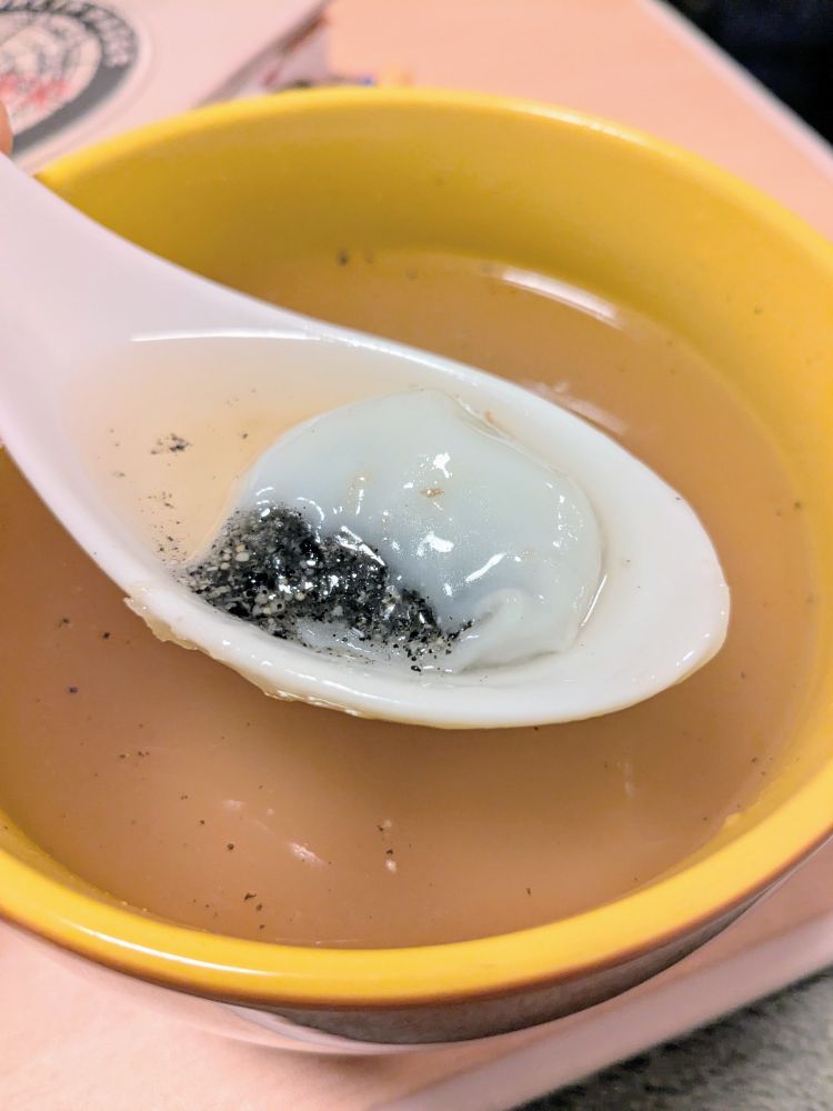 photo of sesame tong jyun in ginger soup!