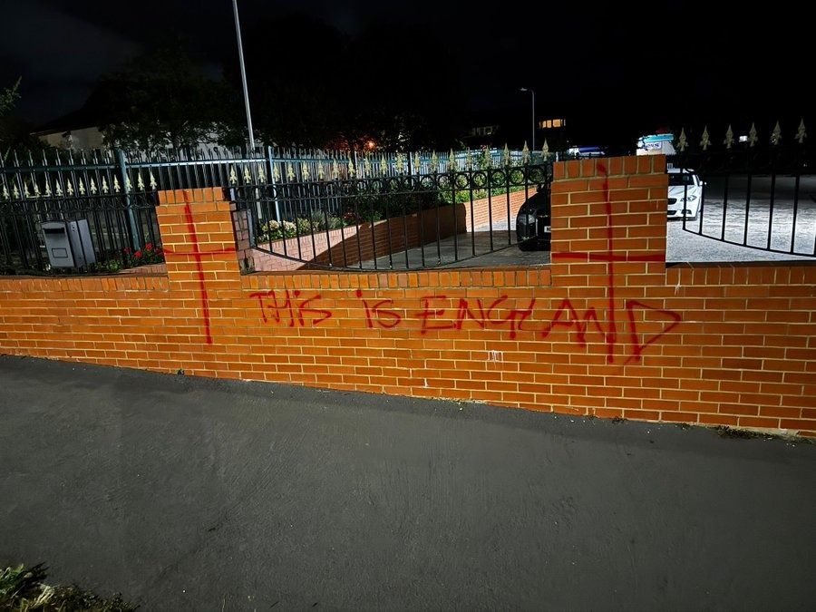 Image of the vandalism at the South Essex Islamic Centre. Credit: Gavin Callaghan, @CllrCallaghan / X