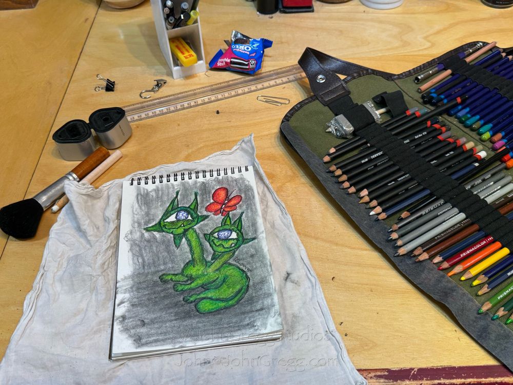  A new colored pencil drawing of a Green Cycat with Two Heads and a Red Butterfly.
#johngreggstudios
#coloredpencil
#drawing
#cycat
#green