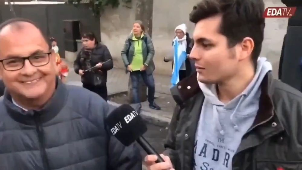 He visto a muchos fascitas como tú que pegan a la gente 